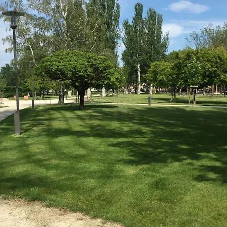 Szundi Apartman Διαμέρισμα Balatonfüred